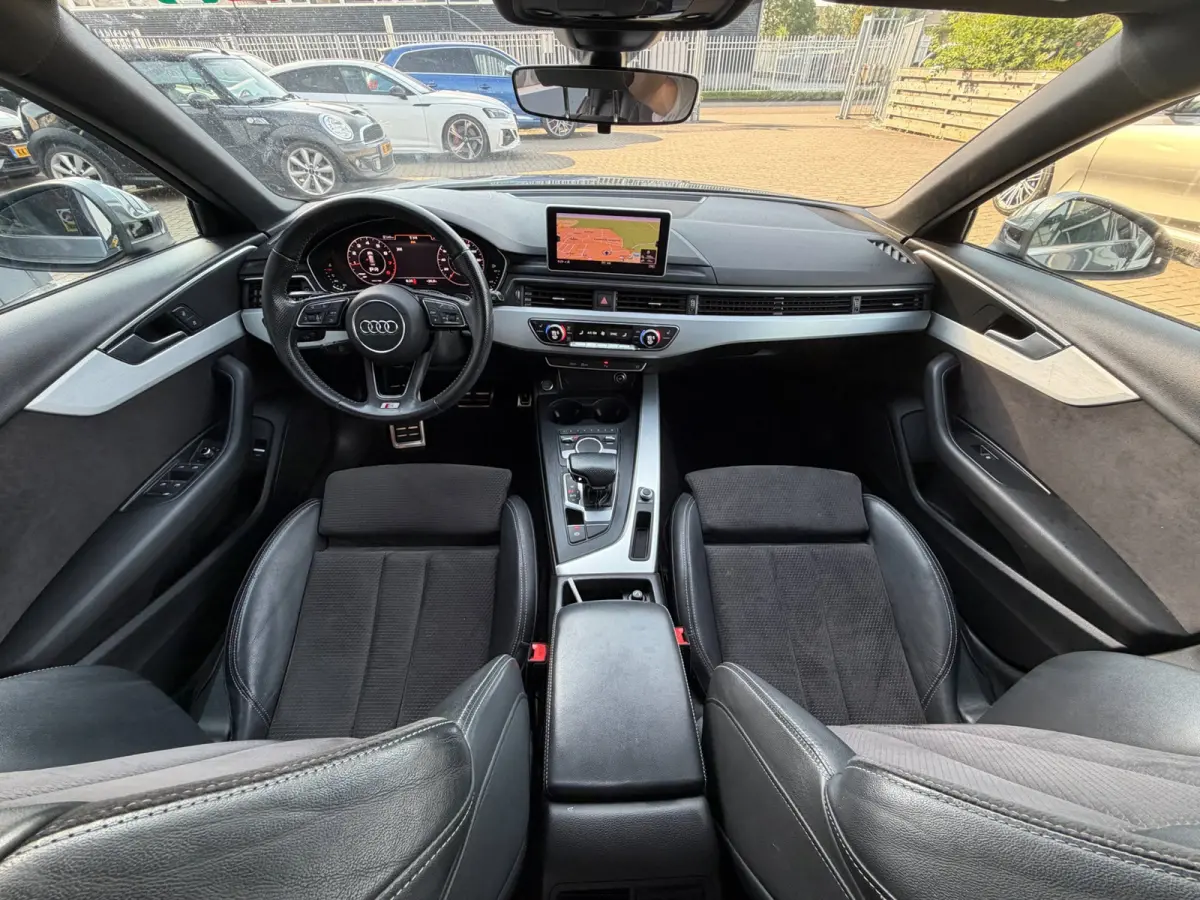 1.4 TFSI Design Pro Line Plus S-Line / Camera / Virtual / Keyless / Lane Side Assist.
