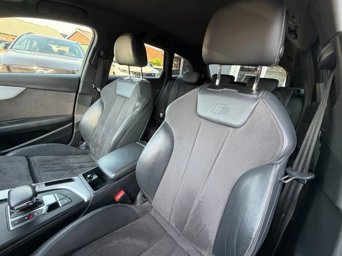 1.4 TFSI Design Pro Line Plus S-Line / Camera / Virtual / Keyless / Lane Side Assist.