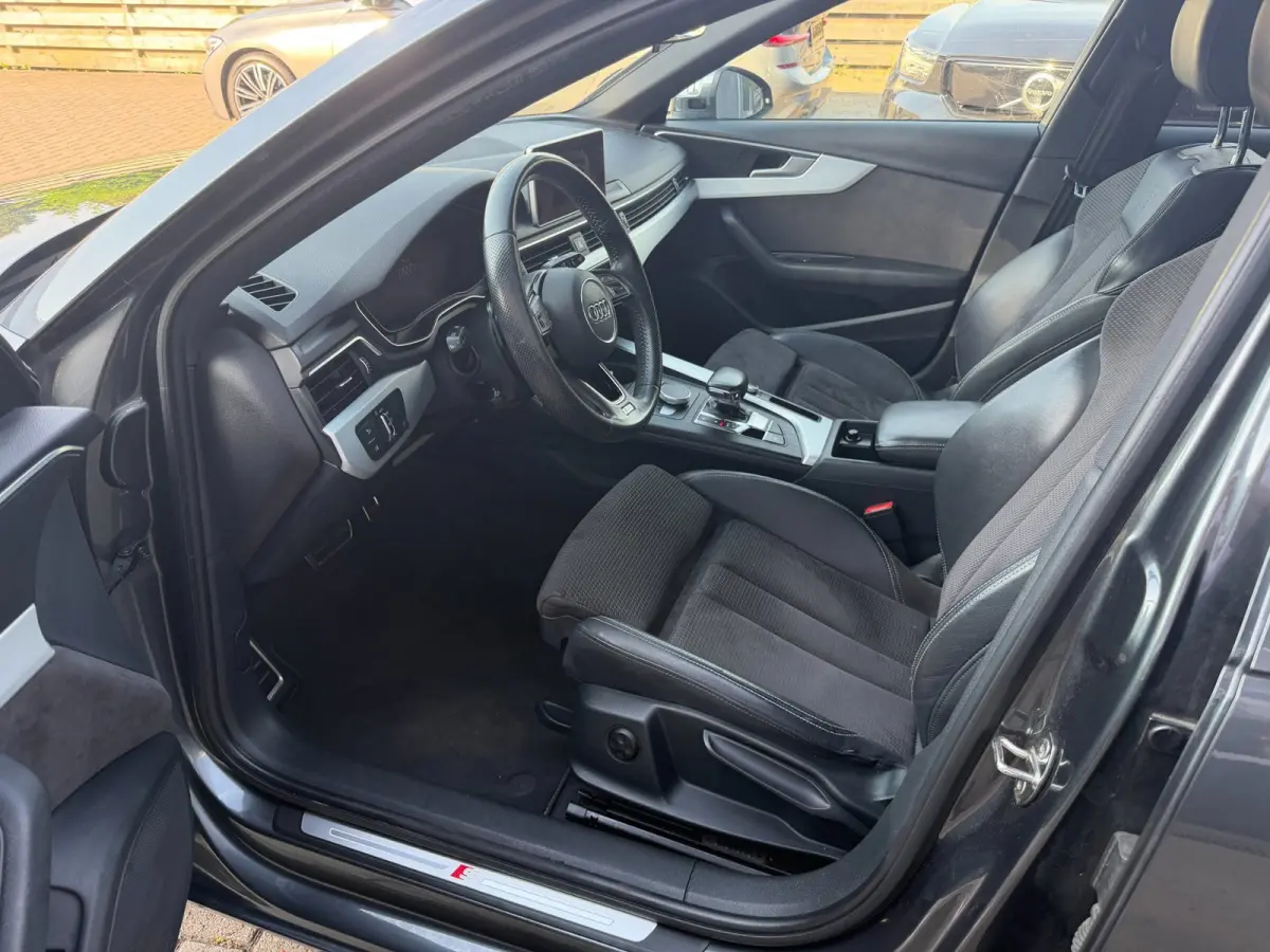 1.4 TFSI Design Pro Line Plus S-Line / Camera / Virtual / Keyless / Lane Side Assist.
