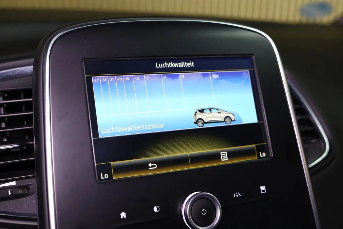 1.2 TCe Intens AVM LED NAVI CRUISE CLIMA KEYLESS PDC BT THAAK "17