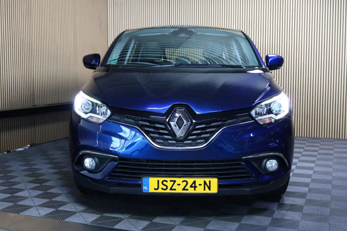 1.2 TCe Intens AVM LED NAVI CRUISE CLIMA KEYLESS PDC BT THAAK "17