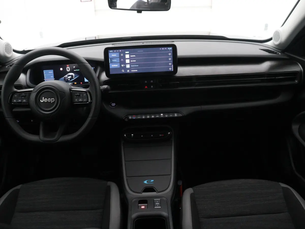 Longitude 54 kWh | Apple carplay| Navigatie | Parkeer sensoren | Lichtmetalen velgen | Cruise control |