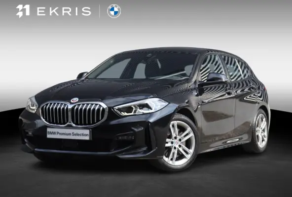 5-deurs 120i | Executive | M Sportpakket | Trekhaak | Parking Pack | Hi-Fi | Apple Carplay | Sportstoelen | Climate Control | 17'' LMV