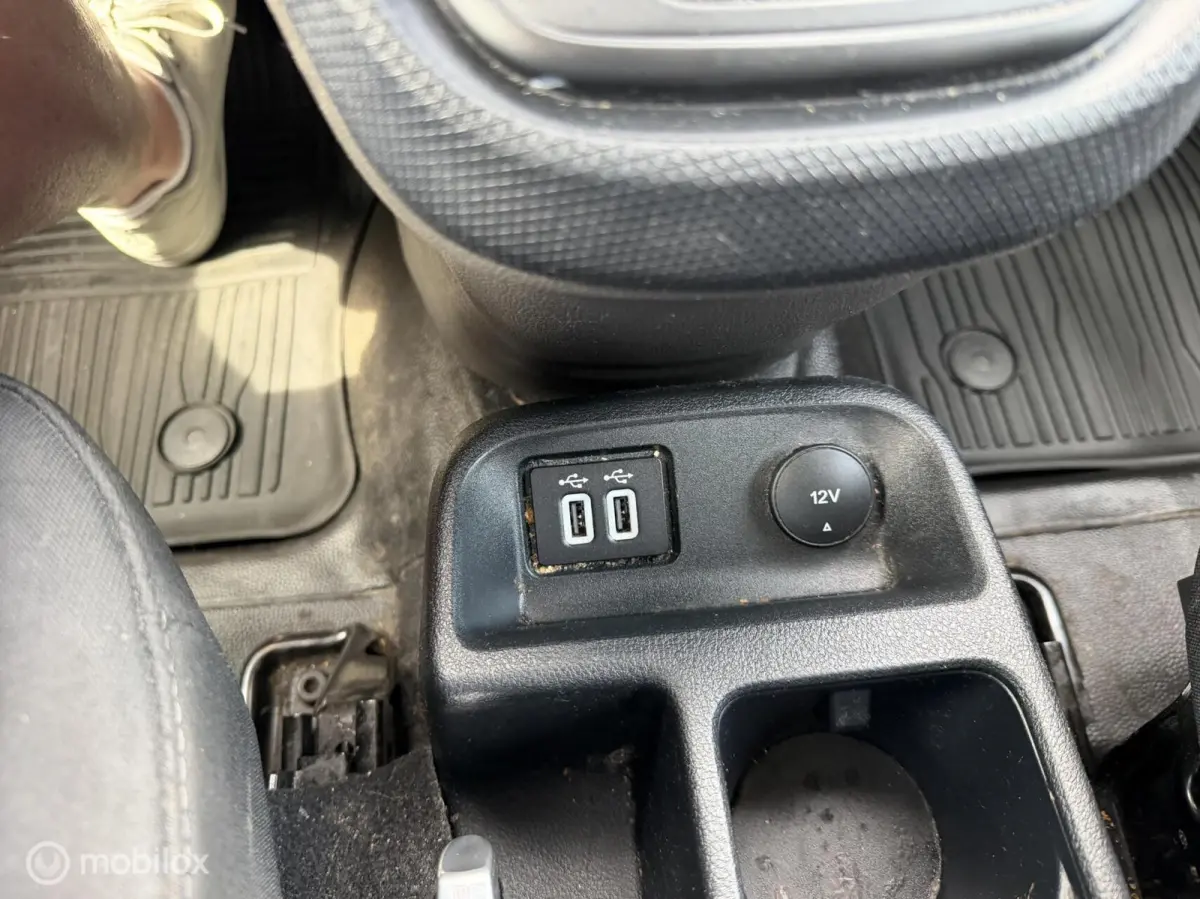 1.5 EcoBlue L1 automaat navi