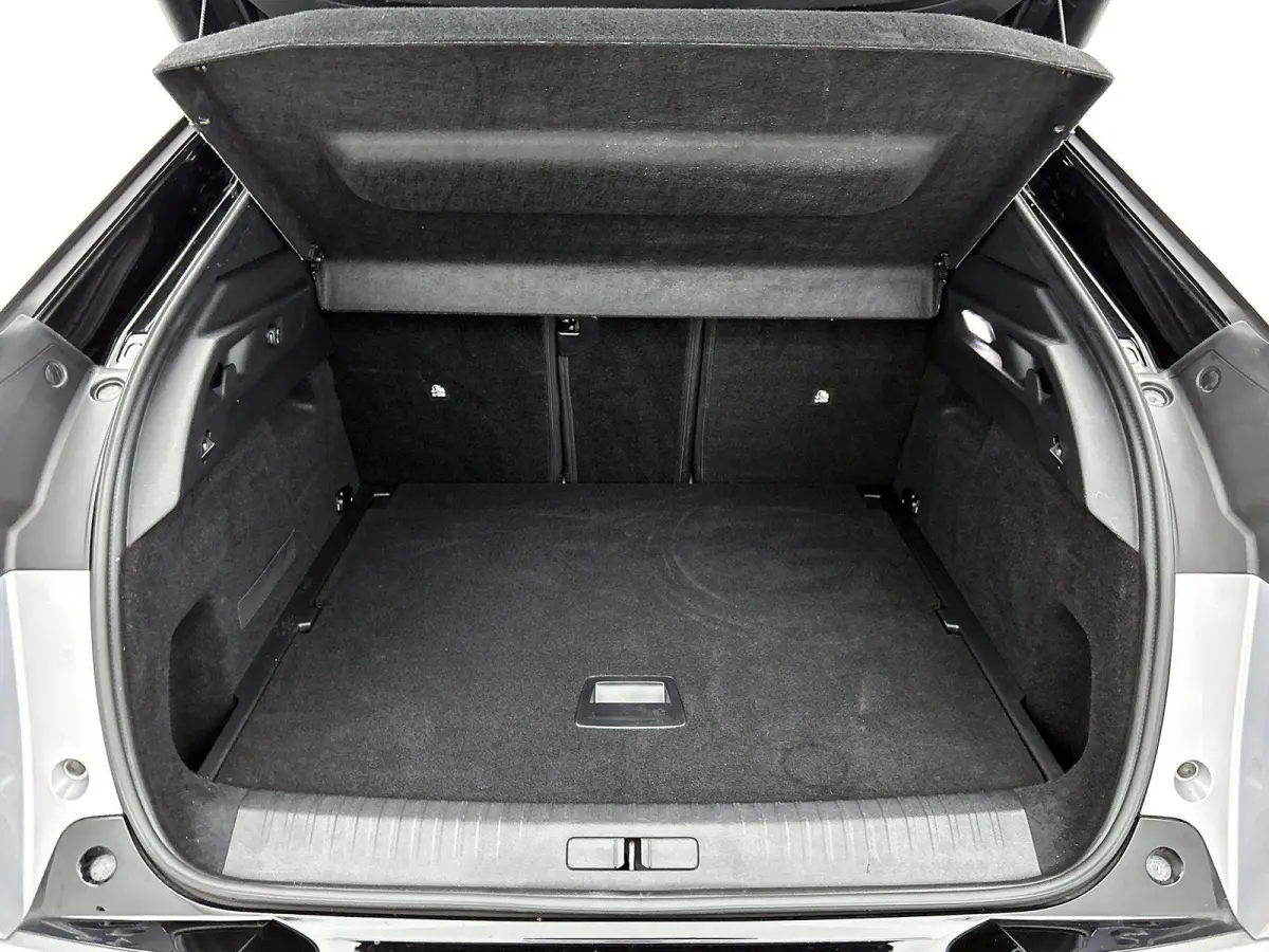 GT Avantage 210pk 73 kWh Automaat | Schuif-/kanteldak | Elektrisch Verstelb. Bestuurdersstoel | Focal-Geluidssysteem | Drive Assist Plus Pack | 3 Fase | Warmtepomp | Elektrische Klep | Matri