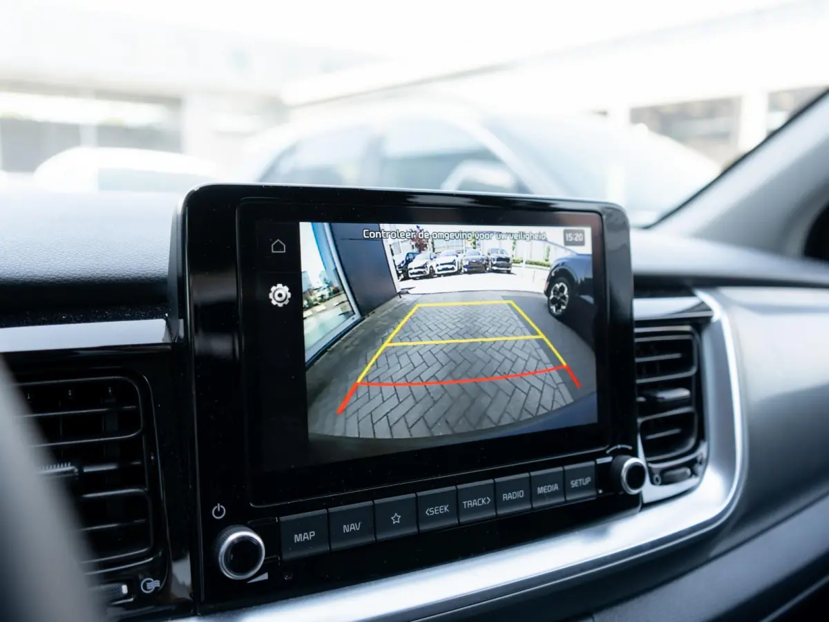 1.0 T-GDi MHEV DynamicPlusLine stoelverwarming | Keyless entry | Navigatie | Climate control | Parkeersensoren | Camera | Lichtmetalen velgen