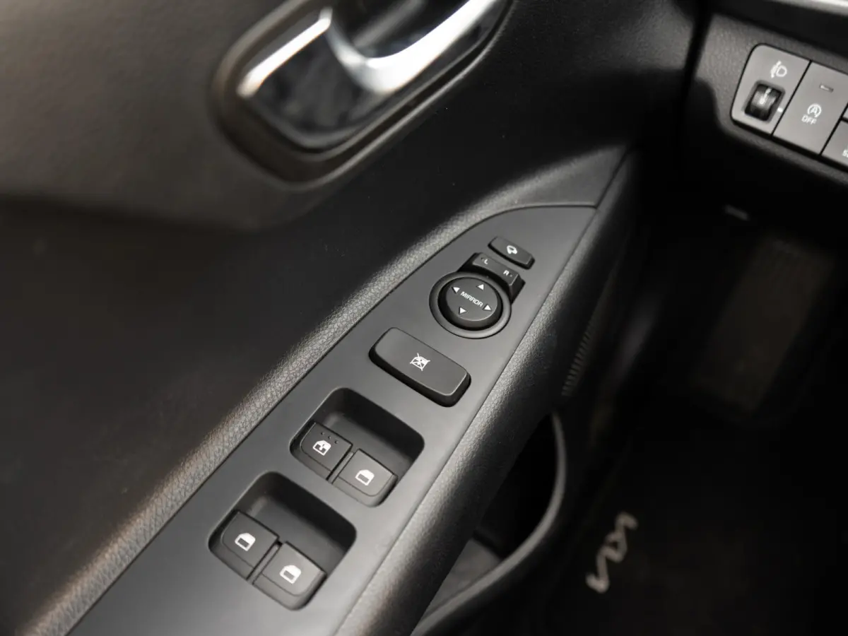 1.0 T-GDi MHEV DynamicPlusLine stoelverwarming | Keyless entry | Navigatie | Climate control | Parkeersensoren | Camera | Lichtmetalen velgen