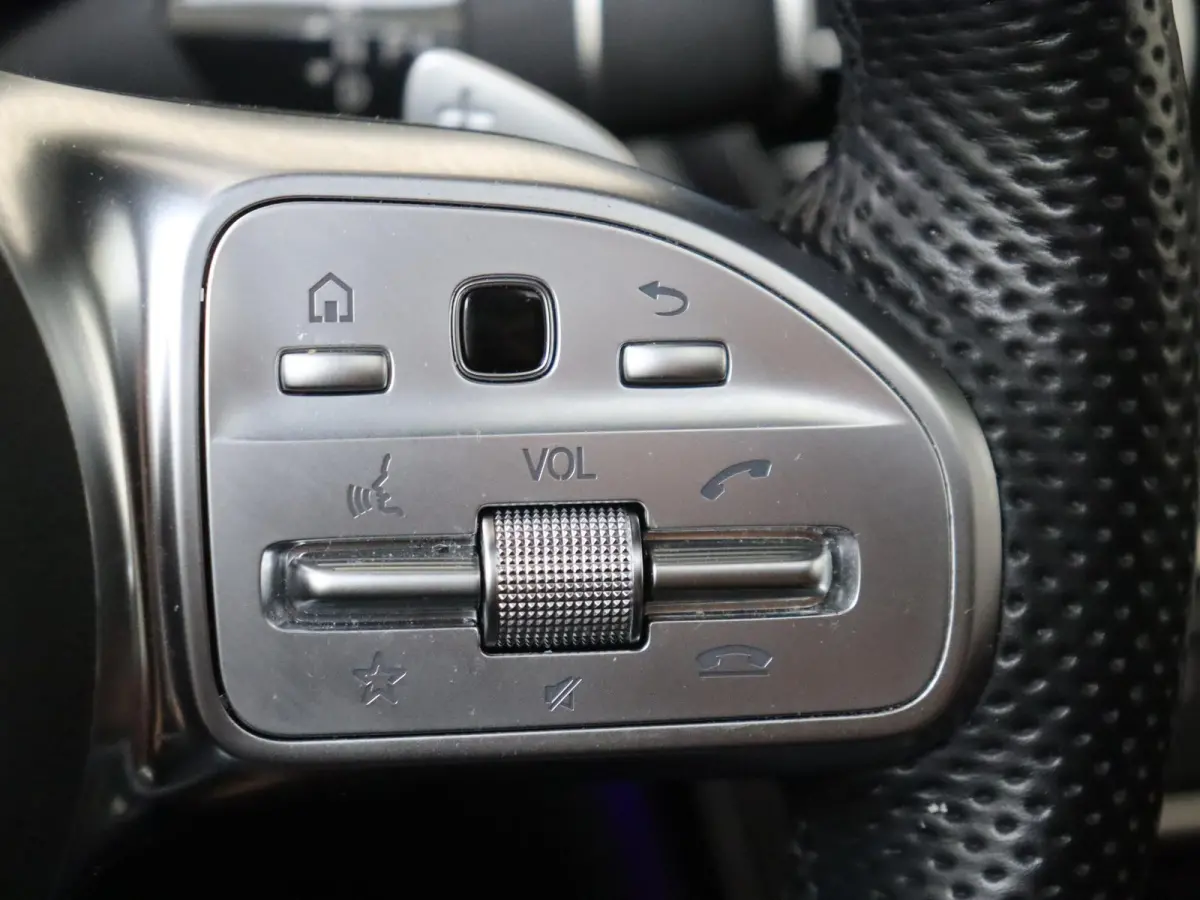 200 Premium Plus / Schuifdak / Memory / Burmester / 360 Camera /Leder