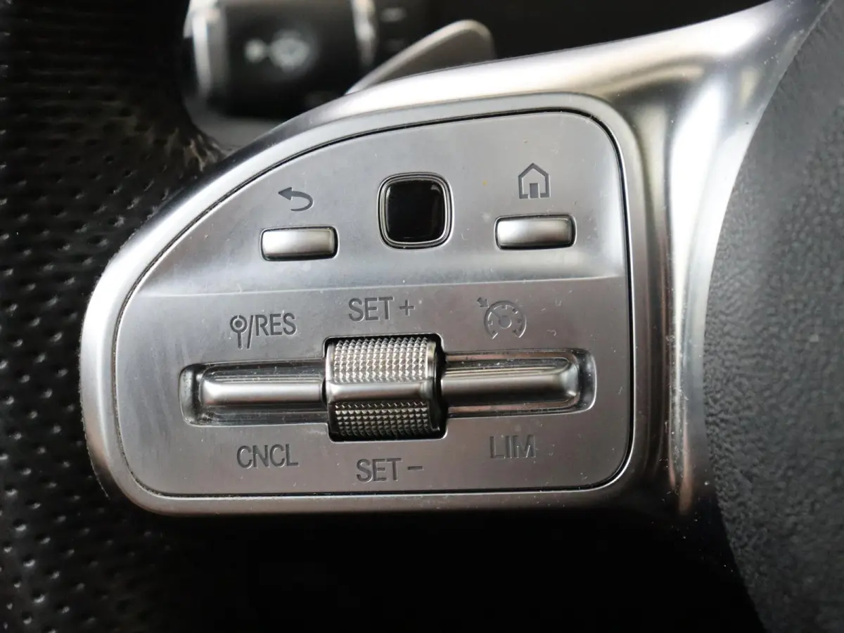 200 Premium Plus / Schuifdak / Memory / Burmester / 360 Camera /Leder