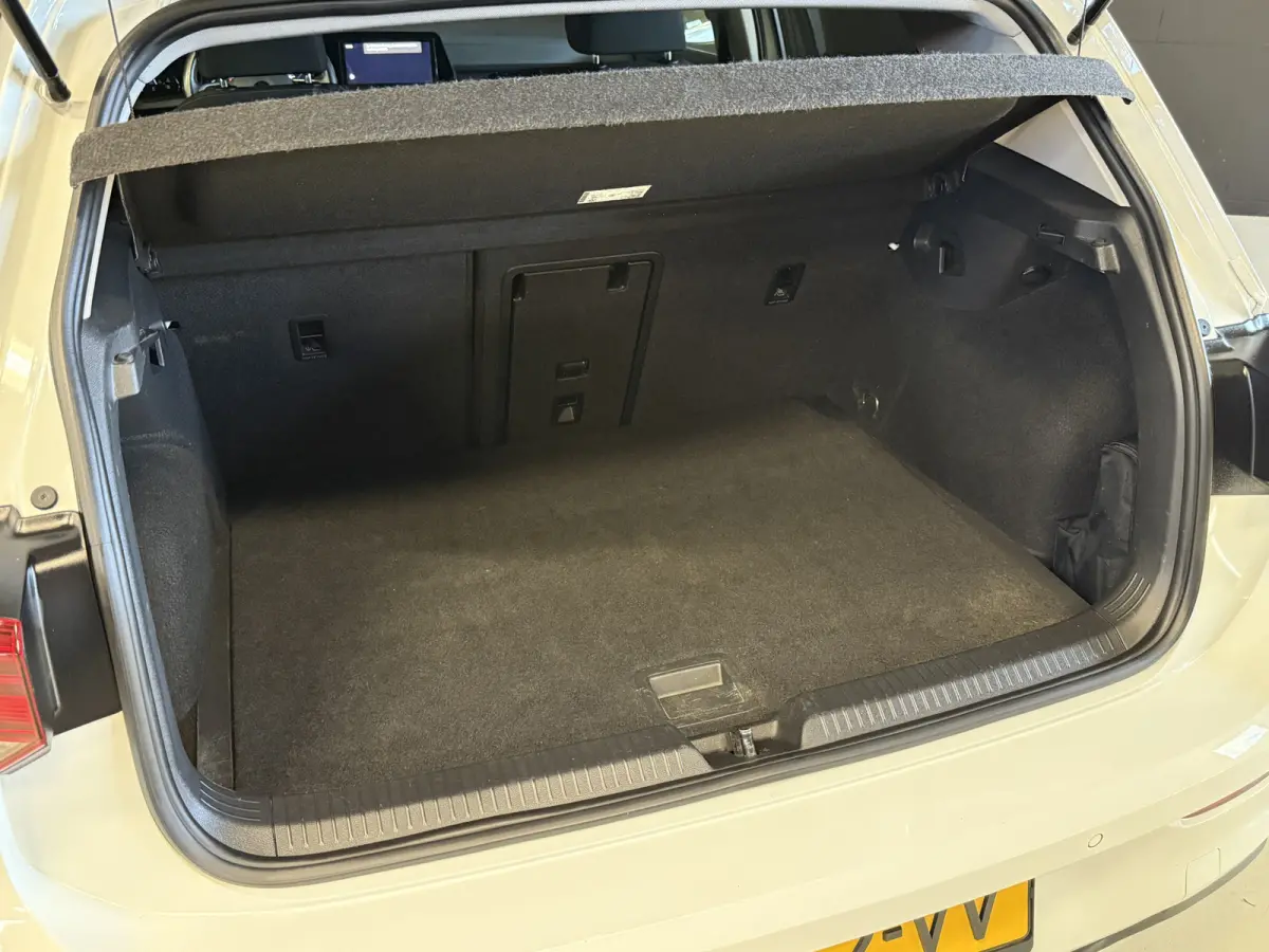 1.5 eTSI Style | Memory stoelen | 18'' inch | Virtual cockpit