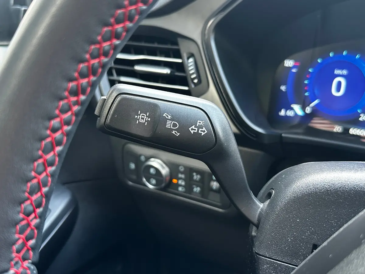 2.5 PHEV 225 PK ST-Line | AFNMB. TREKHAAK| ADAPTIEVE CRUISE CONTROL| STOEL, STUUR, VOORRUIT EN ACHTERBANKVERWARMING| DODEHOEK DETECTIE| CAMERA + PARKEERSENSOREN| DEALER ONDERHOUDEN|