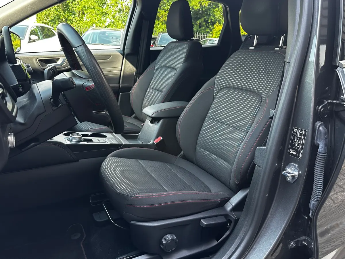 2.5 PHEV 225 PK ST-Line | AFNMB. TREKHAAK| ADAPTIEVE CRUISE CONTROL| STOEL, STUUR, VOORRUIT EN ACHTERBANKVERWARMING| DODEHOEK DETECTIE| CAMERA + PARKEERSENSOREN| DEALER ONDERHOUDEN|