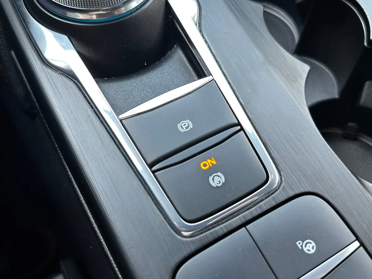 2.5 PHEV 225 PK ST-Line | AFNMB. TREKHAAK| ADAPTIEVE CRUISE CONTROL| STOEL, STUUR, VOORRUIT EN ACHTERBANKVERWARMING| DODEHOEK DETECTIE| CAMERA + PARKEERSENSOREN| DEALER ONDERHOUDEN|