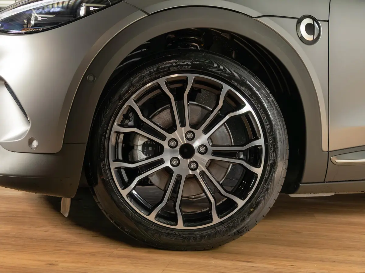 Premium 66 kWh