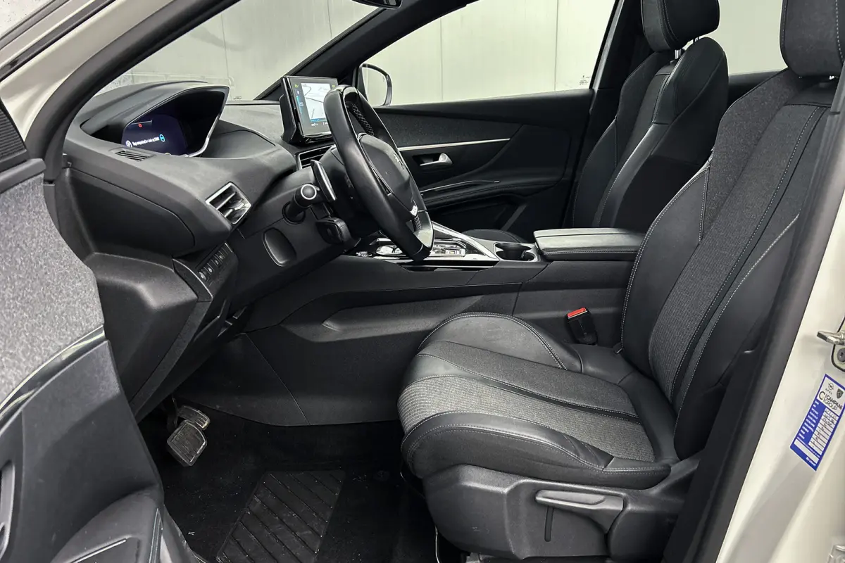 1.6 HYbrid 225 Blue Lease Allure | LED | Half leder | Pano