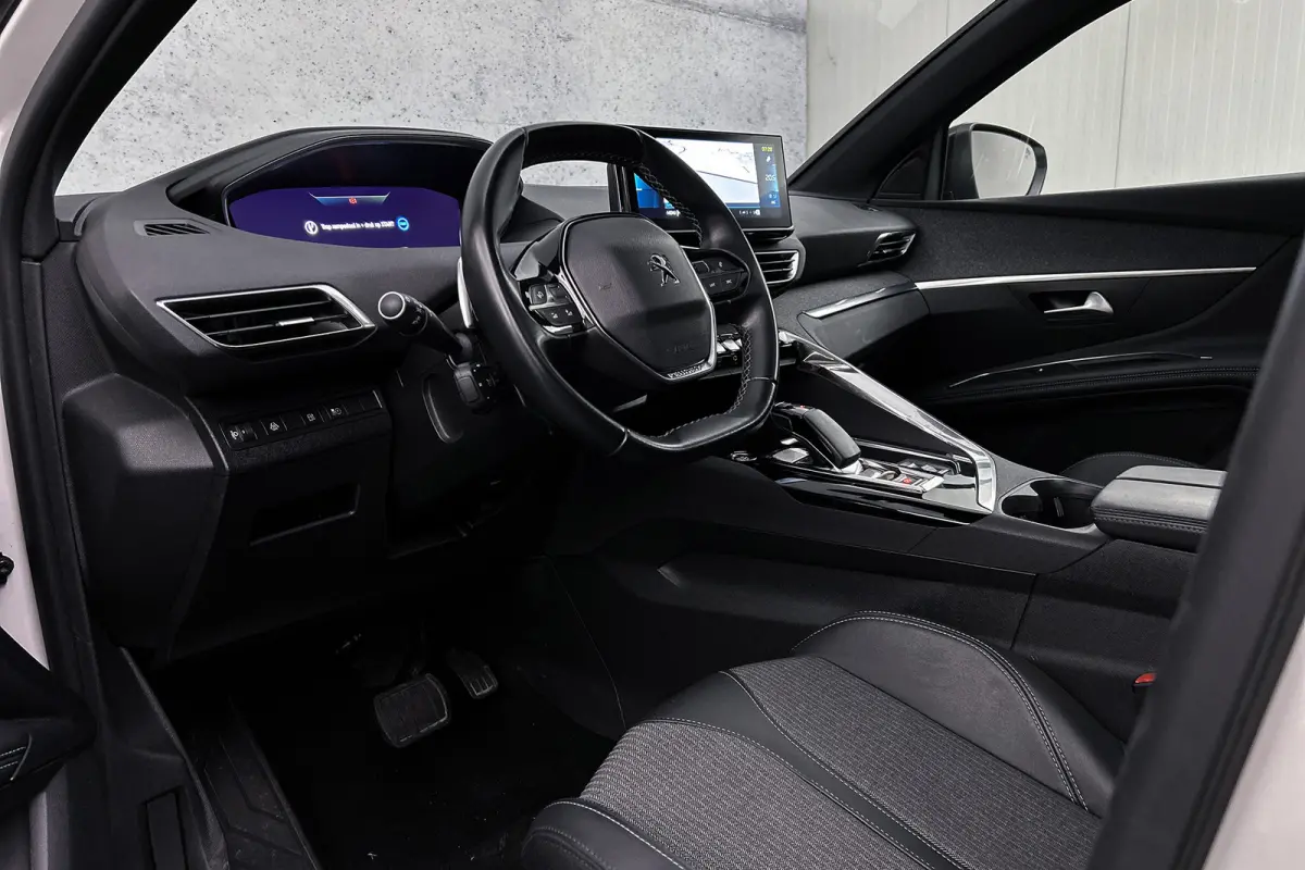 1.6 HYbrid 225 Blue Lease Allure | LED | Half leder | Pano