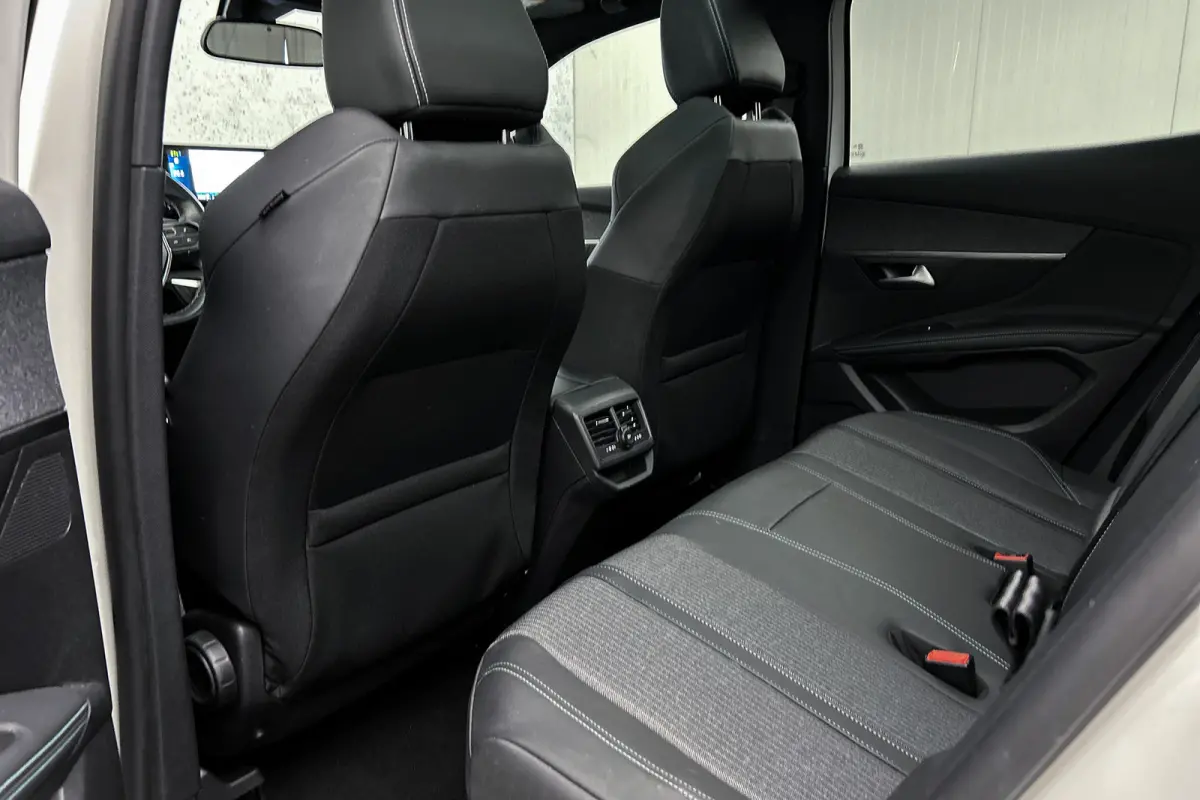 1.6 HYbrid 225 Blue Lease Allure | LED | Half leder | Pano