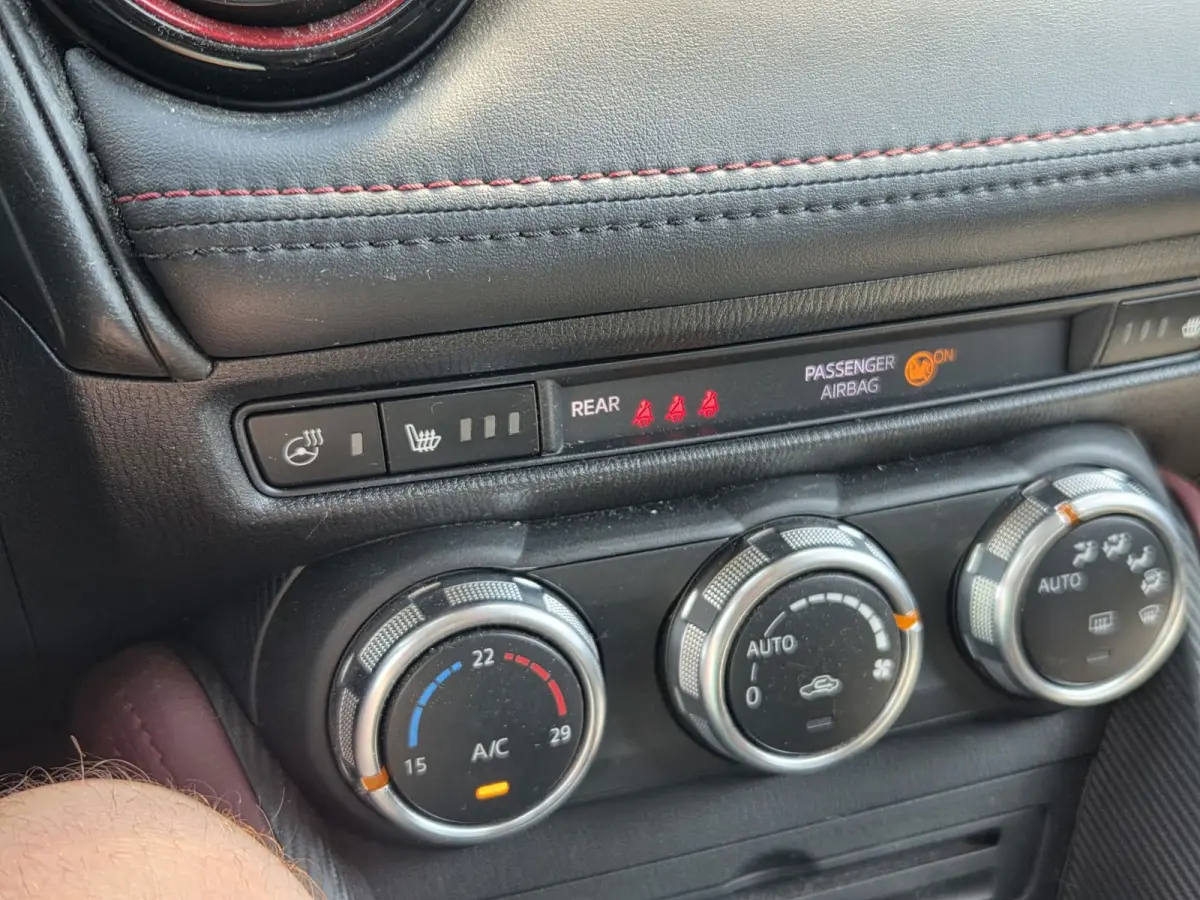2.0 SkyActiv-G 120 GT-Luxury