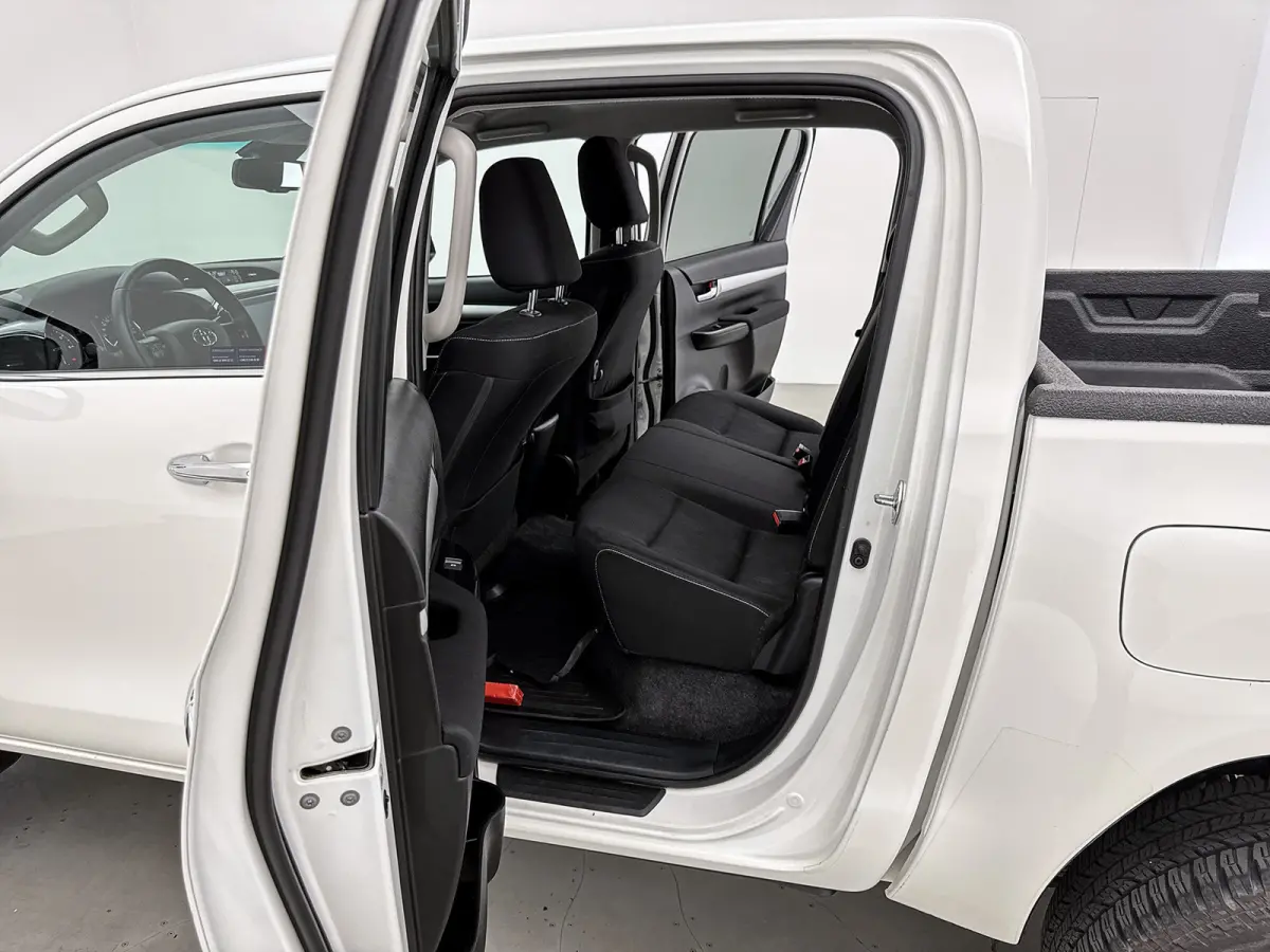 2.8 D-4D Double Cab Professional 4x4 Navigatie Bpm-vrij Led Cruise control Camera