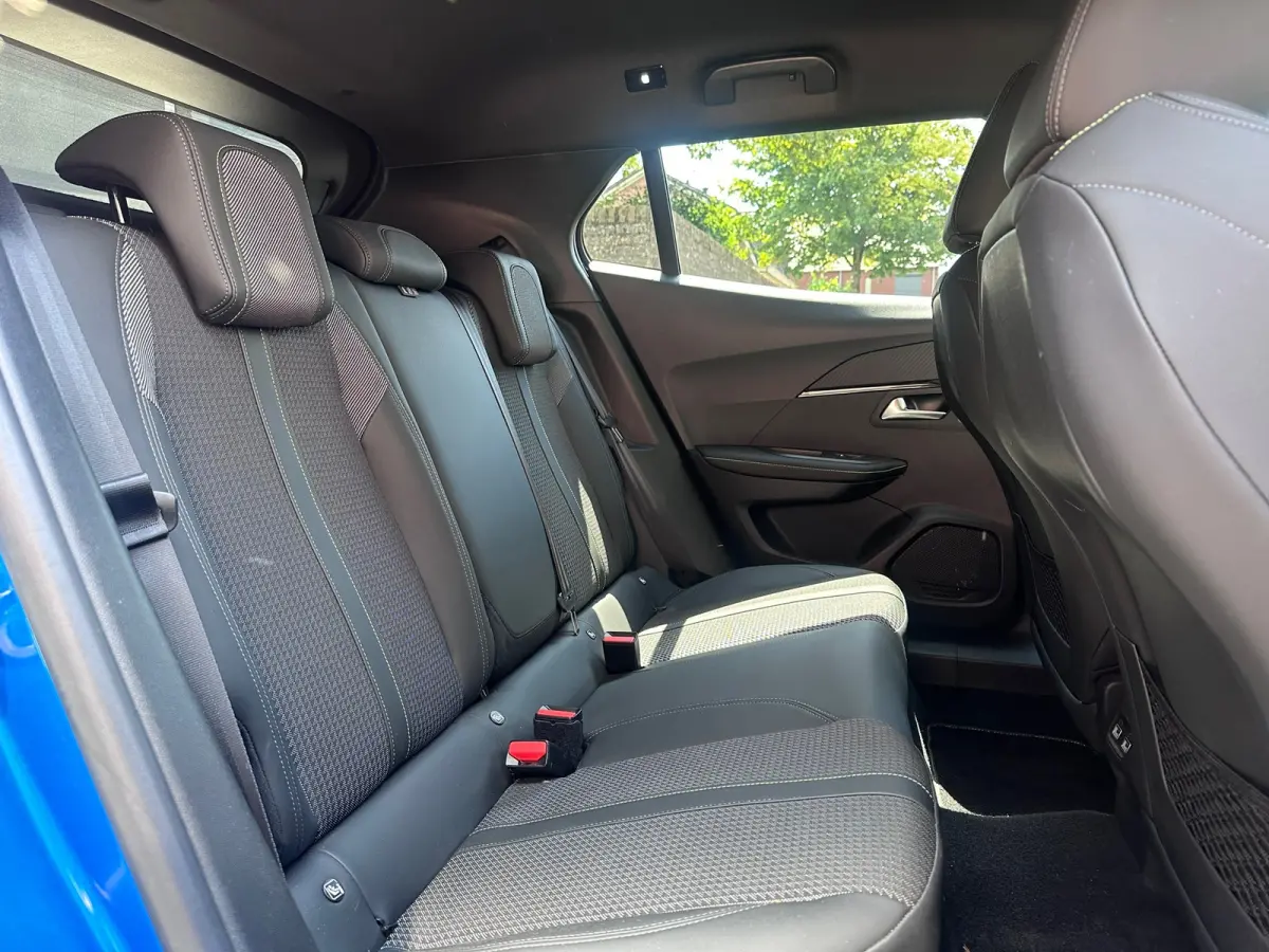 1.2 PureTech GT-Line 1e EIG / NAP / ACC / LANE / AUTO