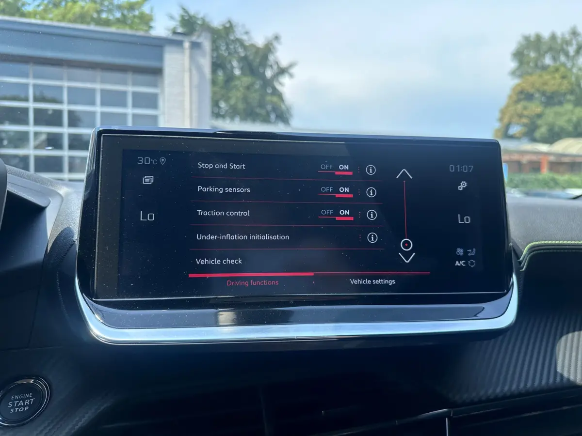 1.2 PureTech GT-Line 1e EIG / NAP / ACC / LANE / AUTO