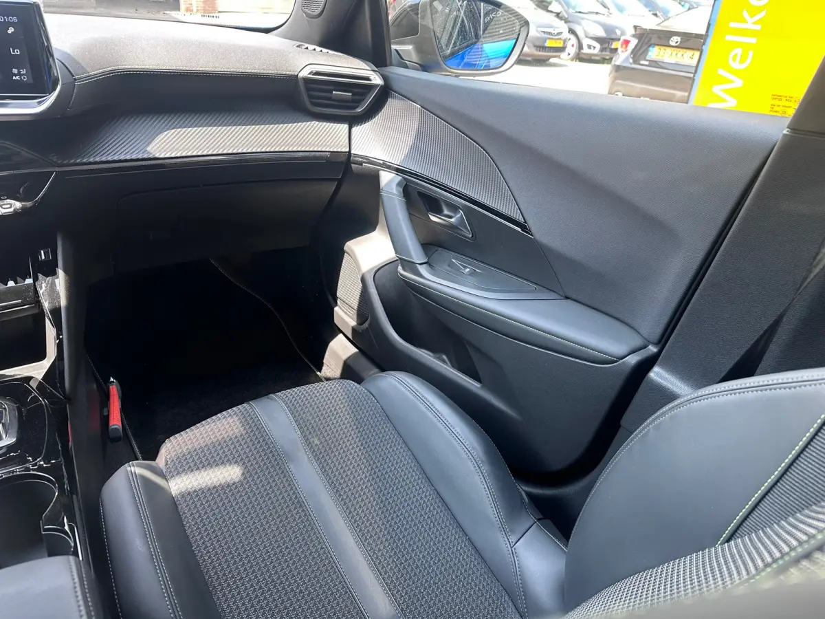1.2 PureTech GT-Line 1e EIG / NAP / ACC / LANE / AUTO