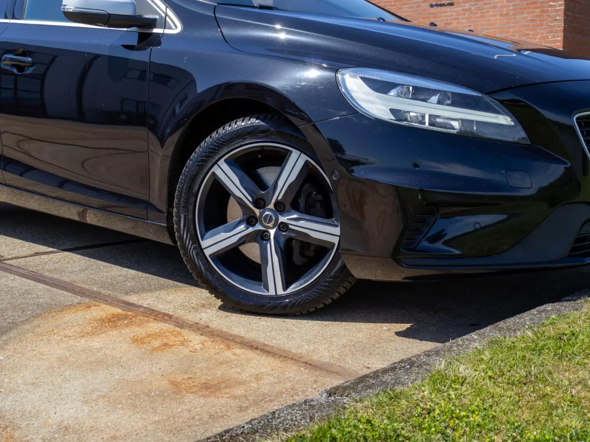 1.5 T3 Polar+ Sport R-Design LED Pano 18"