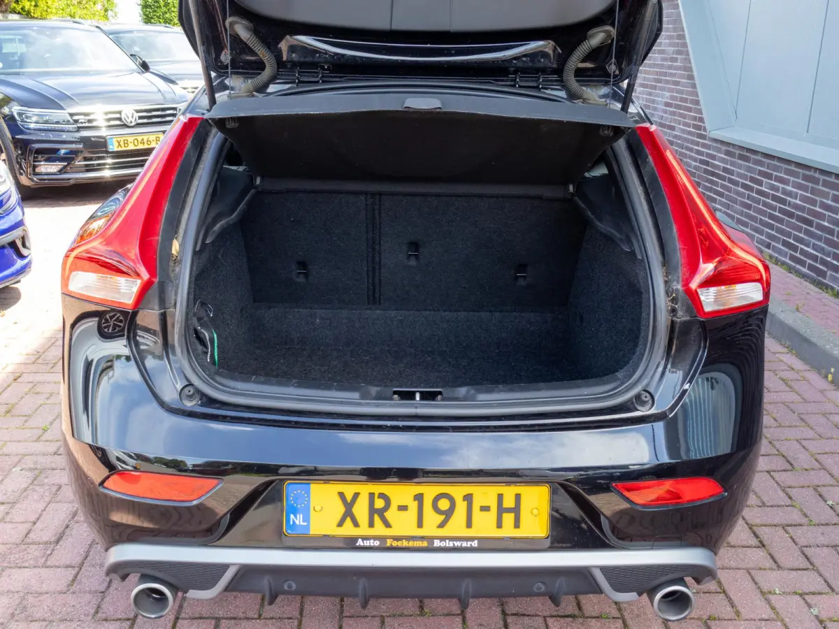 1.5 T3 Polar+ Sport R-Design LED Pano 18"