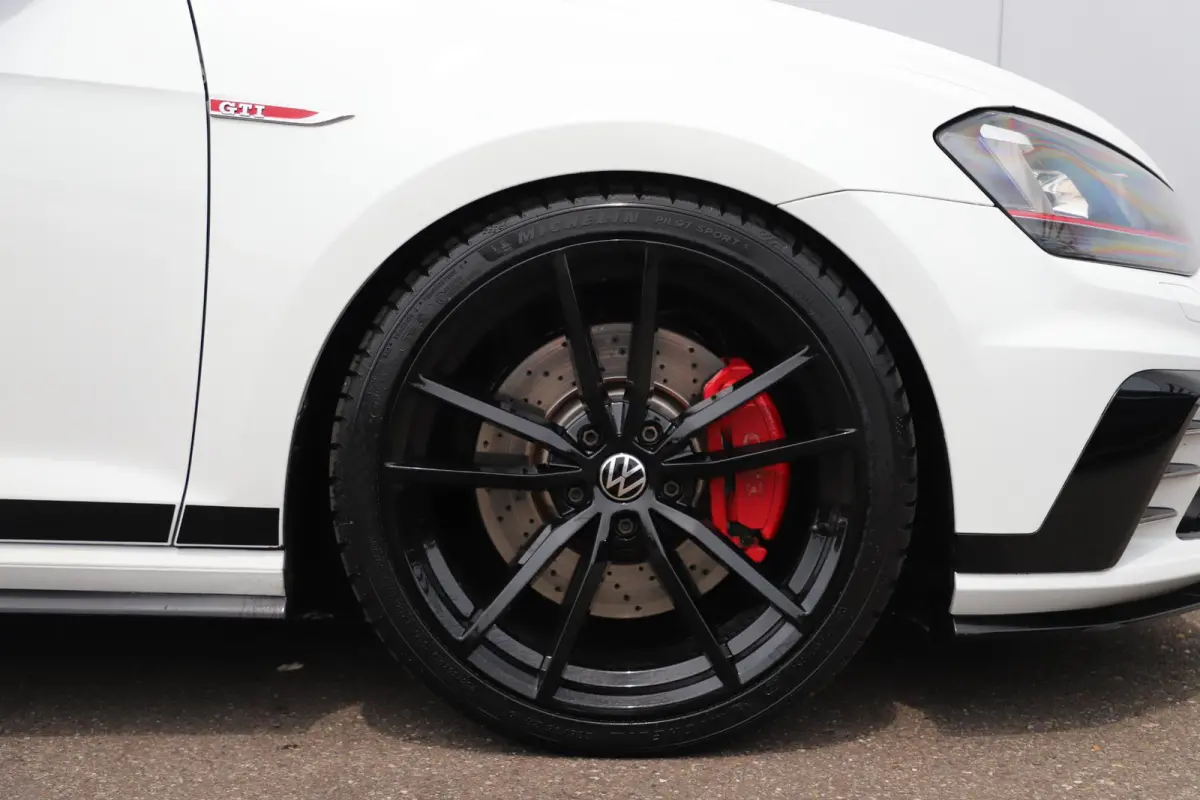 2.0 TSI GTI Clubsport DSG Automaat 394PK Armytrix Uitlaat Downpipe 19 inch Pretoria Michelin PS5 Achteruitrijcamera Carplay Adaptive Cruise