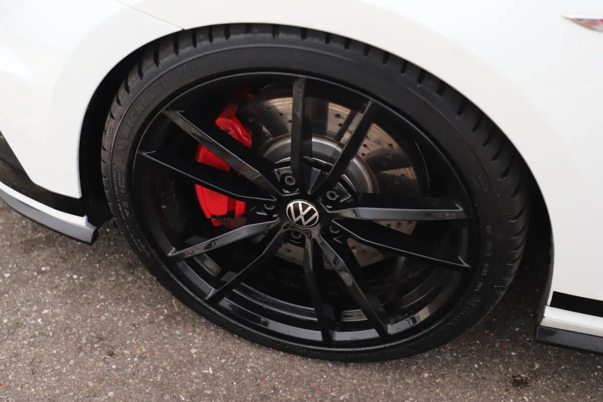 2.0 TSI GTI Clubsport DSG Automaat 394PK Armytrix Uitlaat Downpipe 19 inch Pretoria Michelin PS5 Achteruitrijcamera Carplay Adaptive Cruise