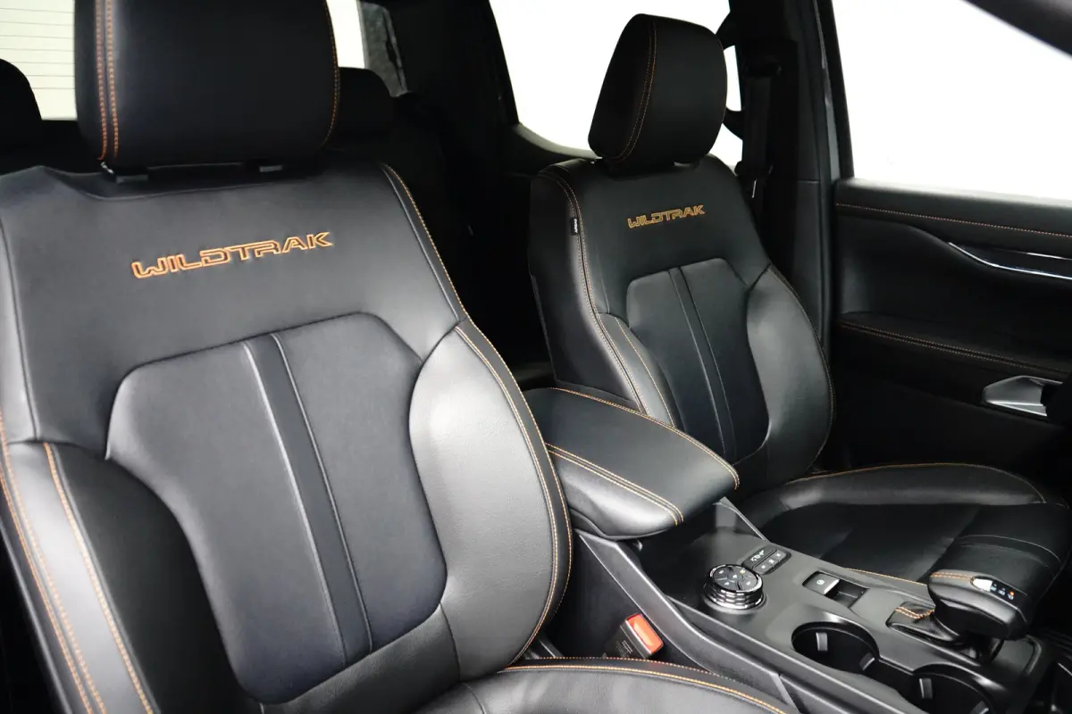 PHEV Wildtrak 4WD | 3500KG Trekgewicht | Rollertop
