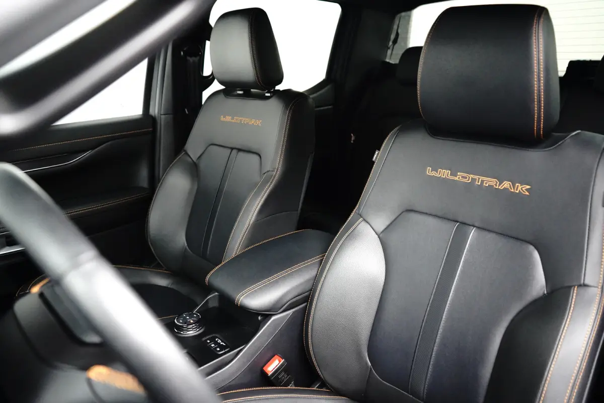 PHEV Wildtrak 4WD | 3500KG Trekgewicht | Rollertop