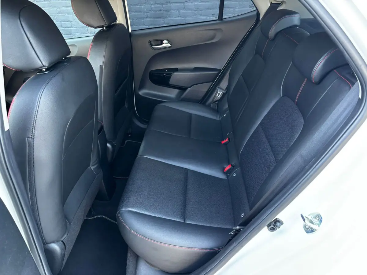 1.0 MPi GT-Line Edition CARPLAY|CAMERA|NAVI|LEDER|CRUISE|GT