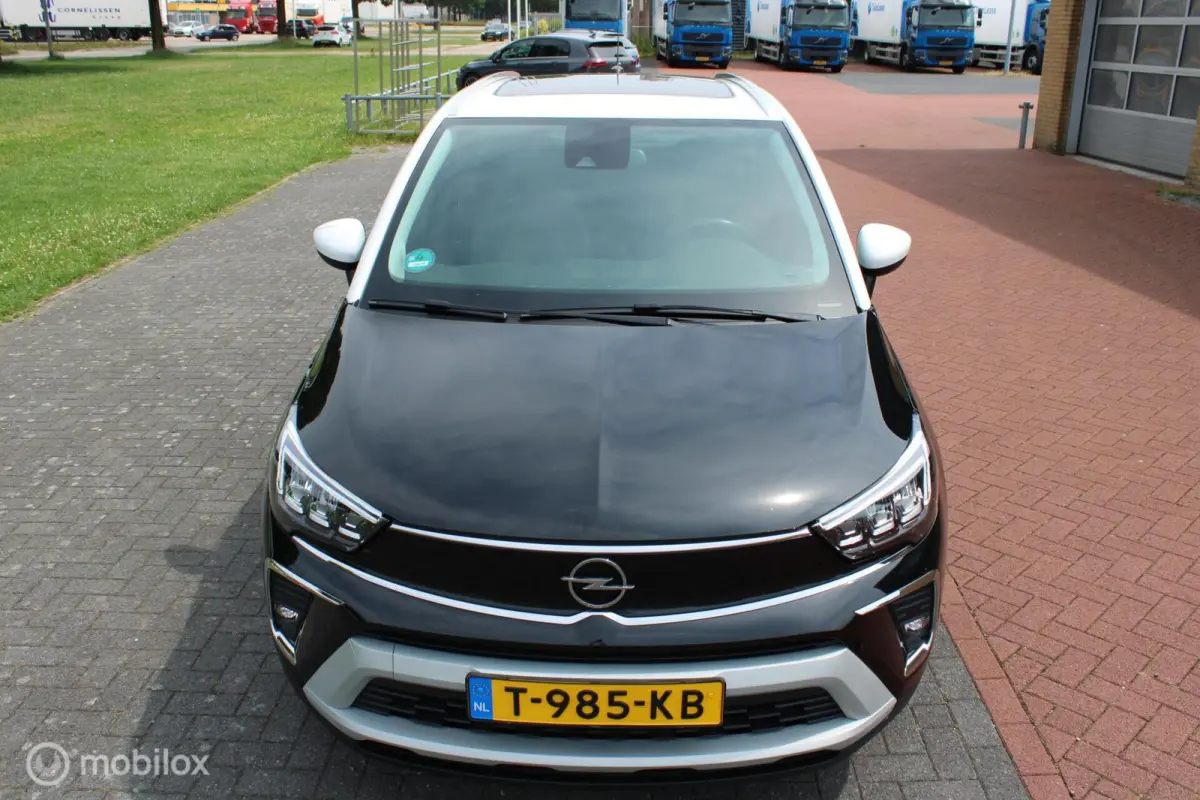 1.2 Turbo GS Line 130 PK, Automaat, Trekhaak, Pano, Camera, Full Led, Pdc voor + achter, stoel verwarming, Comfort stoelen, App connect, Clima, Navi, Donkerglas, 16 inch Lmv.
