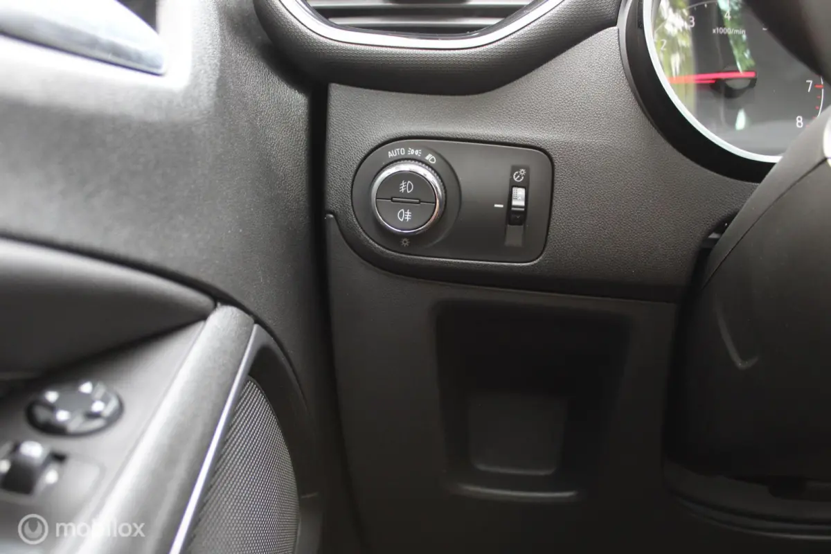 1.2 Turbo GS Line 130 PK, Automaat, Trekhaak, Pano, Camera, Full Led, Pdc voor + achter, stoel verwarming, Comfort stoelen, App connect, Clima, Navi, Donkerglas, 16 inch Lmv.
