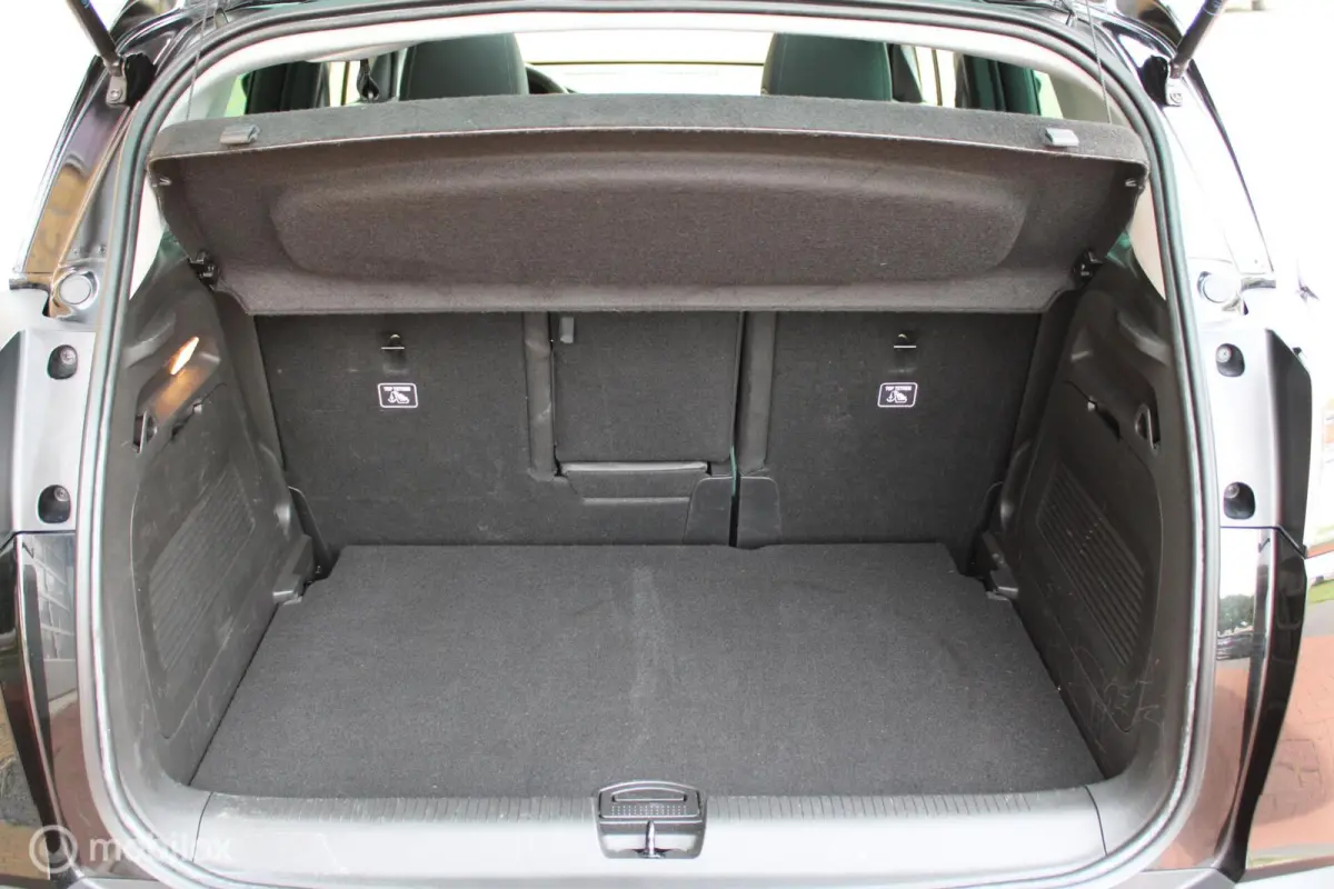 1.2 Turbo GS Line 130 PK, Automaat, Trekhaak, Pano, Camera, Full Led, Pdc voor + achter, stoel verwarming, Comfort stoelen, App connect, Clima, Navi, Donkerglas, 16 inch Lmv.