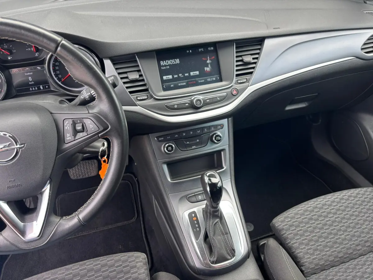 1.4 Turbo AUTOMAAT 120 Jaar Edition | AppleCarPlay/ AndroidAuto | Climate Control | Comfortstoelen |