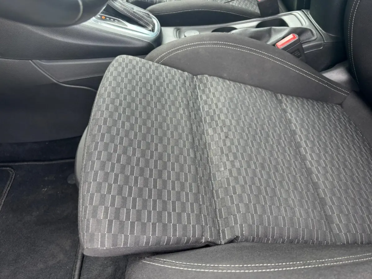 1.4 Turbo AUTOMAAT 120 Jaar Edition | AppleCarPlay/ AndroidAuto | Climate Control | Comfortstoelen |
