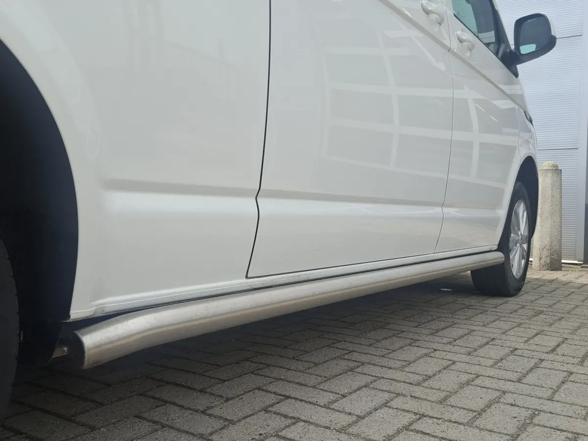 2.0 TDI L2H1 28 Highline | Android/Apple Carplay | LM Velgen 16" | Cruise Control | Sidebars | Achteruitrijcamera + PDC Voor en Achter | Airco |