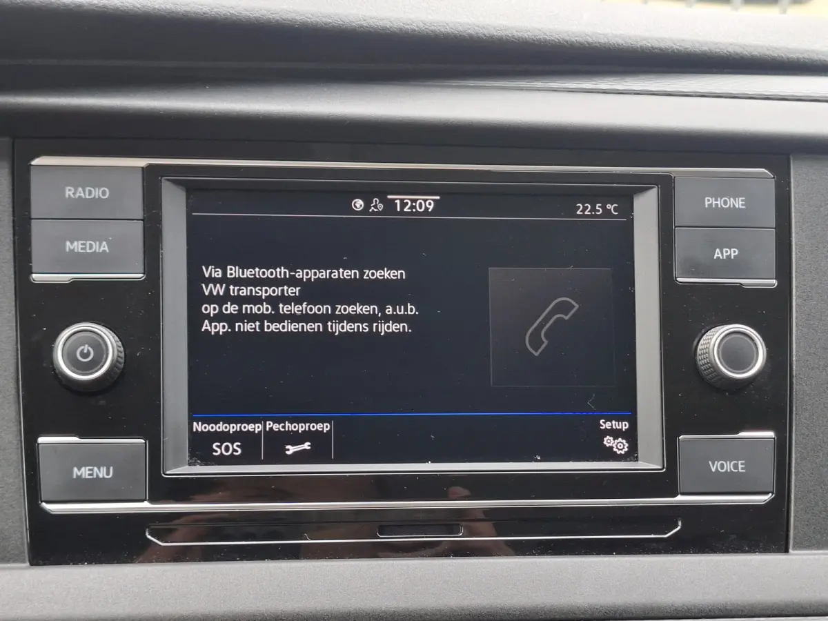 2.0 TDI L2H1 28 Highline | Android/Apple Carplay | LM Velgen 16" | Cruise Control | Sidebars | Achteruitrijcamera + PDC Voor en Achter | Airco |