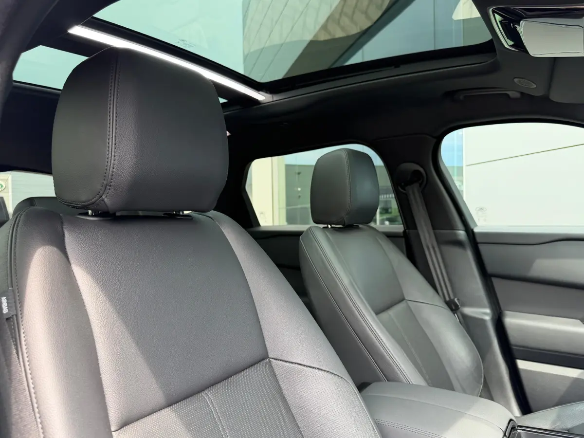P400e AWD Dynamic SE | Black Pack | Pano | Cold Climate | 20 Inch | Adaptive Cruise Control