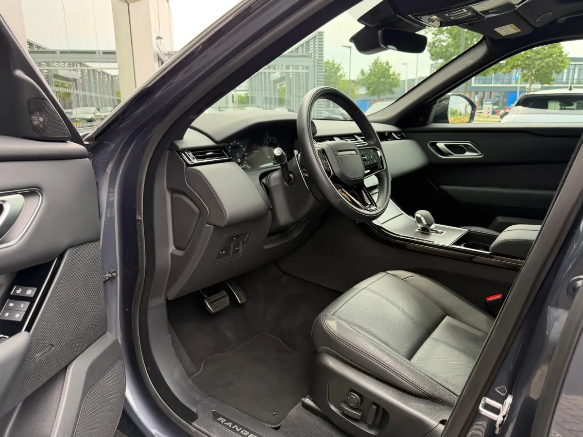 P400e AWD Dynamic SE | Black Pack | Pano | Cold Climate | 20 Inch | Adaptive Cruise Control