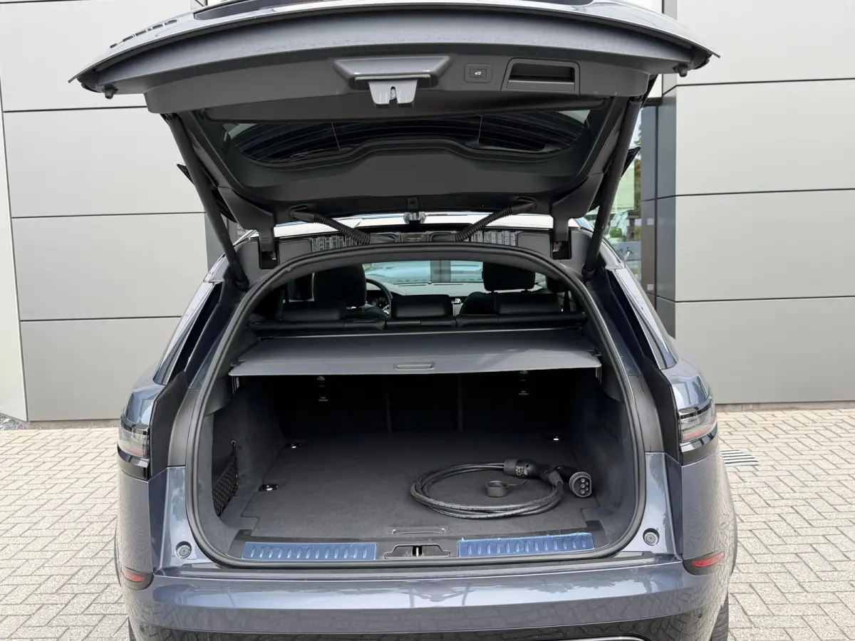 P400e AWD Dynamic SE | Black Pack | Pano | Cold Climate | 20 Inch | Adaptive Cruise Control
