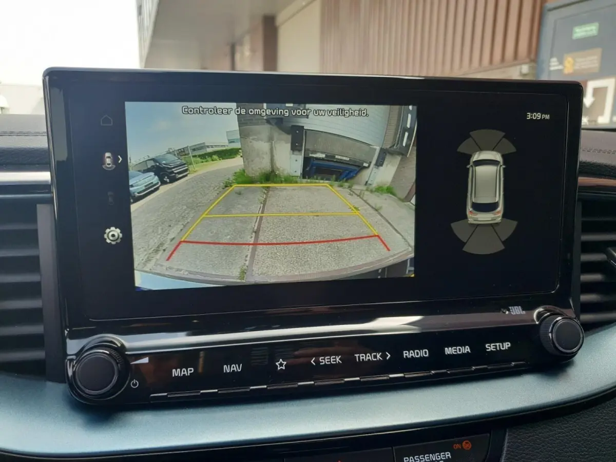 1.0T Design Edition | Stoel en stuurverwarming | Dodehoek detectie | Navigatie | Camera | Apple carplay / Android Auto | JBL sound system |