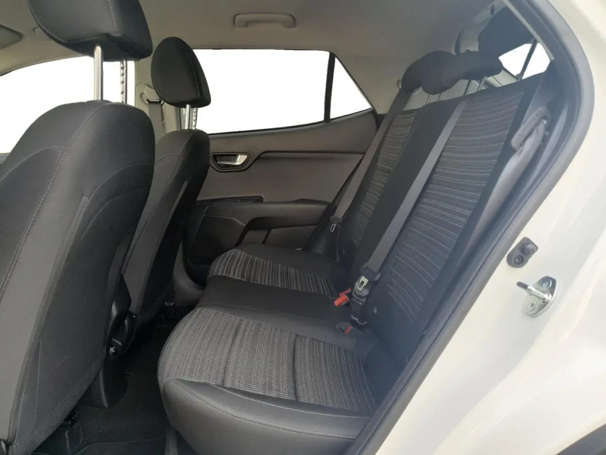 1.0 T-GDi MHEV DynamicPlusLine | Stoel en stuurverwarming | Climate control | Navigatie | Camera | Keyless met startknop | Apple Carplay / Android Auto |