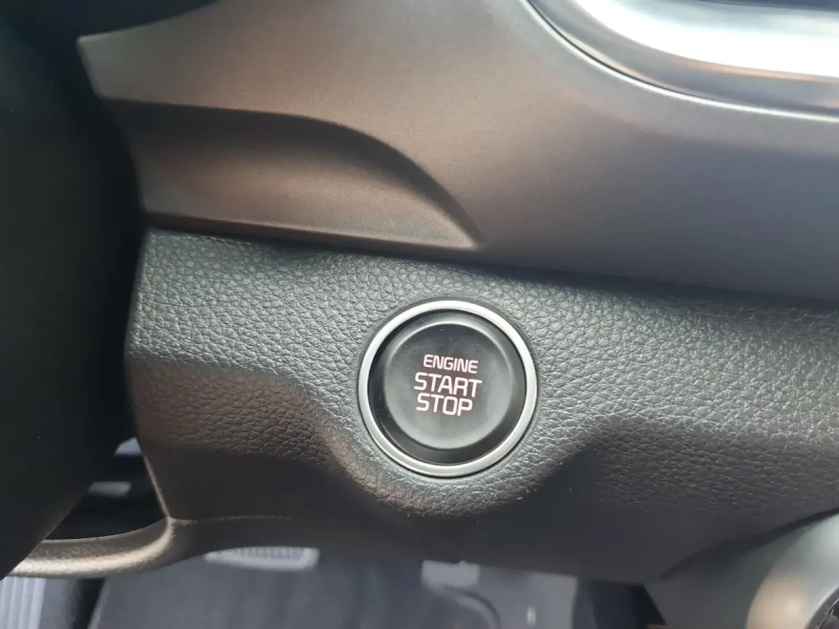 1.0 T-GDi MHEV DynamicPlusLine | Stoel en stuurverwarming | Climate control | Navigatie | Camera | Keyless met startknop | Apple Carplay / Android Auto |