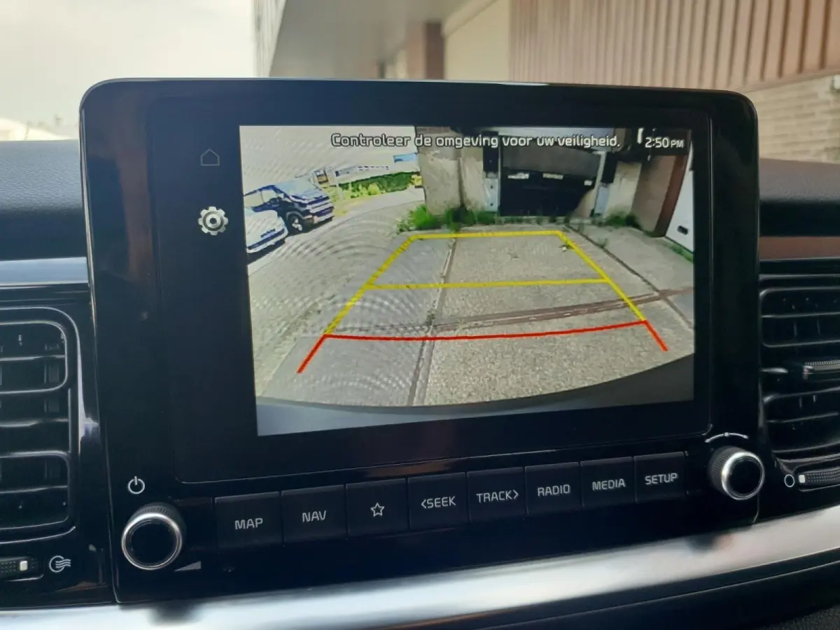 1.0 T-GDi MHEV DynamicPlusLine | Stoel en stuurverwarming | Climate control | Navigatie | Camera | Keyless met startknop | Apple Carplay / Android Auto |