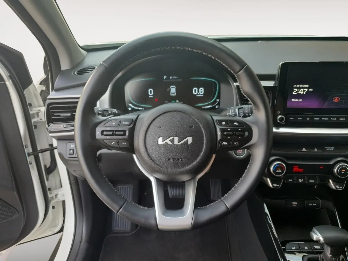 1.0 T-GDi MHEV DynamicPlusLine | Stoel en stuurverwarming | Climate control | Navigatie | Camera | Keyless met startknop | Apple Carplay / Android Auto |