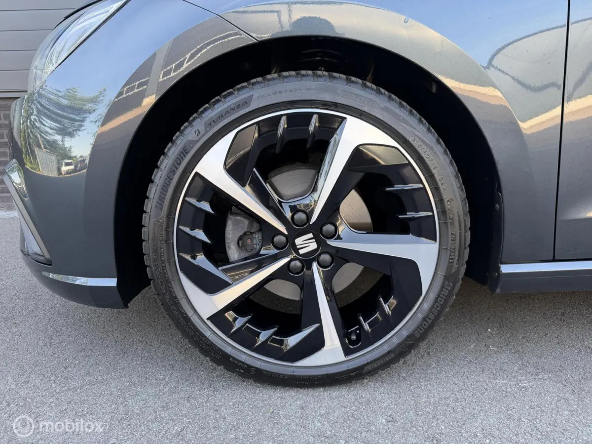 1.0 TSI FR Business Intense Plus CARPLAY*PANO*CLIMA*STOELVERW*ADABCR*ACC