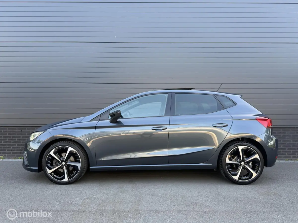 1.0 TSI FR Business Intense Plus CARPLAY*PANO*CLIMA*STOELVERW*ADABCR*ACC